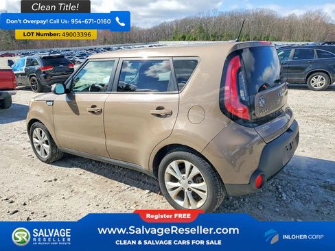 Used 2014 Kia Soul + FWD image 3