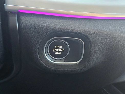 Certified 2024 Mercedes-Benz GLE 450e 4MATIC image 33