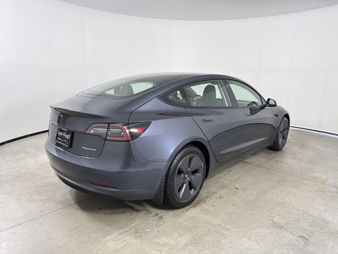 Used 2022 Tesla Model 3 Long Range AWD/4WD image 7