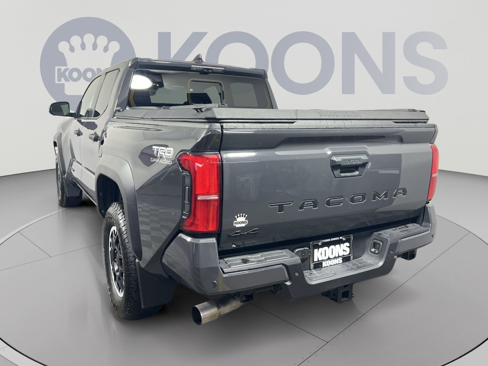Used 2024 Toyota Tacoma TRD Off-Road w/ TRD Off Road Premium Package AWD/4WD image 4