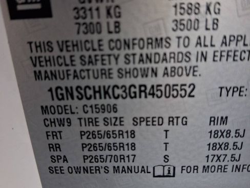 Used 2016 Chevrolet Suburban LT RWD image 18