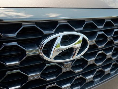 Used 2020 Hyundai Santa Fe Limited AWD/4WD image 10