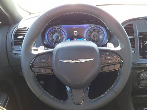 Used 2023 Chrysler 300 S image 18