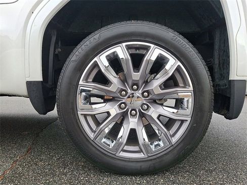 Certified 2025 GMC Sierra 1500 Denali Ultimate image 8