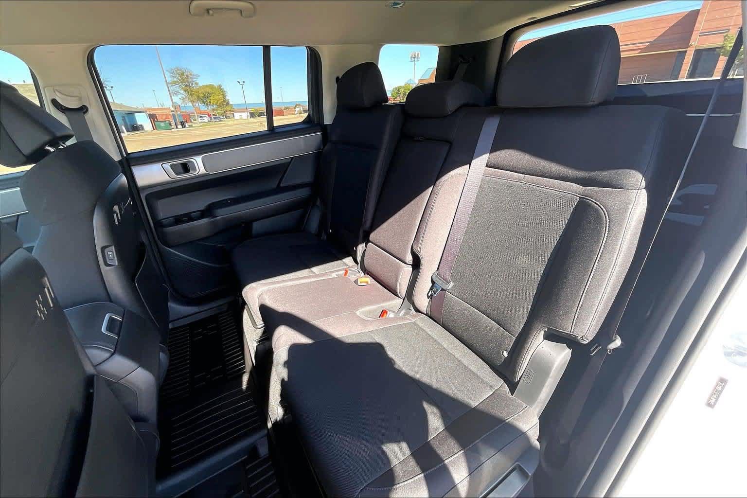 Used 2026 Hyundai Santa Fe SE FWD image 28