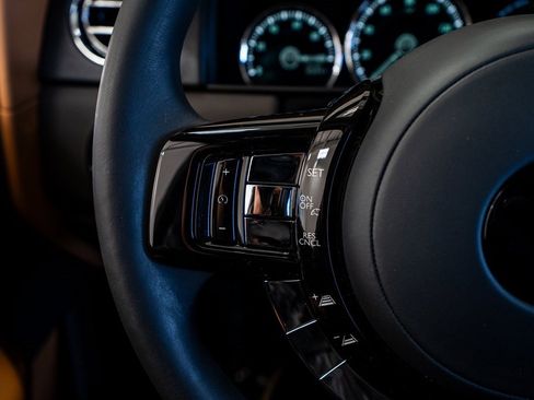 Used 2023 Rolls-Royce Cullinan w/ Cullinan Package image 45