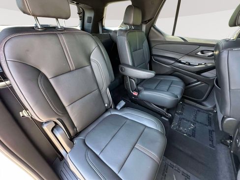 Used 2023 Chevrolet Traverse RS AWD/4WD image 30