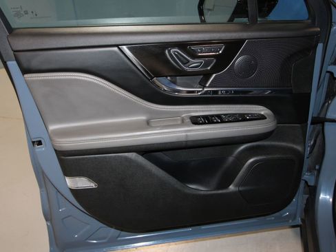 Used 2024 Lincoln Corsair Grand Touring w/ Equipment Group 301A image 5