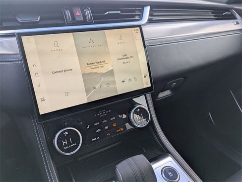 Used 2025 Jaguar F-PACE R-Dynamic S image 11