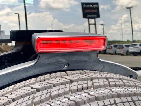 Used 2021 Jeep Wrangler Sport AWD/4WD image 40