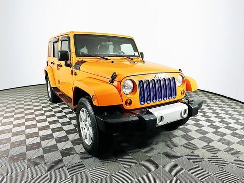 Used 2012 Jeep Wrangler Unlimited Sahara w/ Connectivity Group image 3