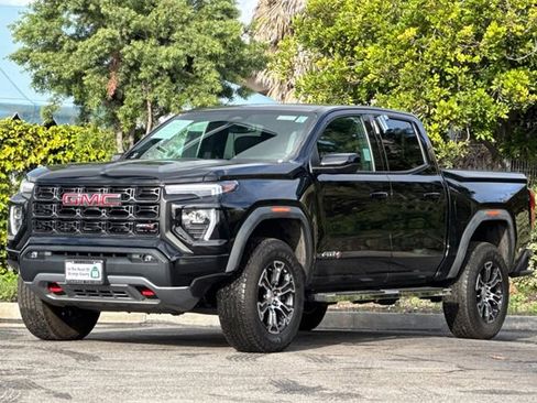 Used 2023 GMC Canyon AT4 image 8