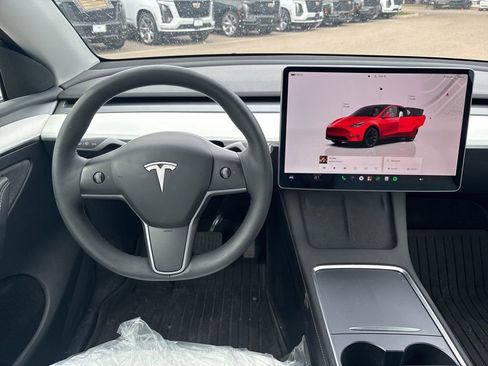 Used 2023 Tesla Model Y Long Range AWD/4WD image 11