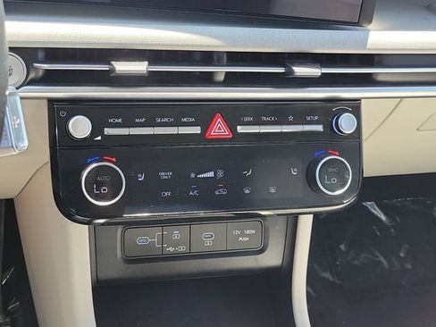 Used 2025 Hyundai Tucson SEL AWD/4WD image 13
