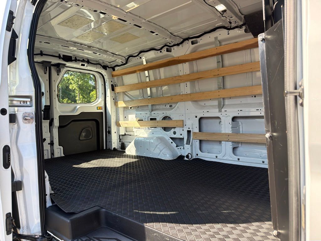 Used 2025 Ford Transit 250 Low Roof w/ Exterior Upgrade Package RWD image 9