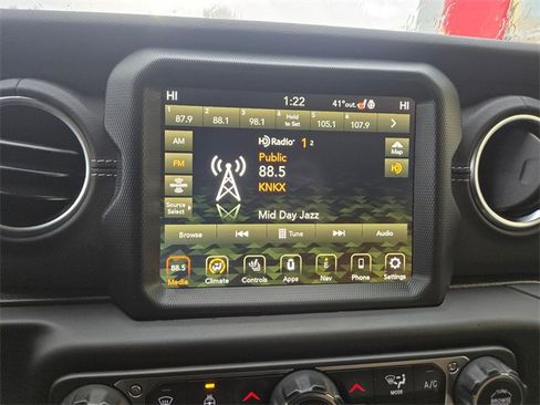 Used 2022 Jeep Wrangler Unlimited Sahara w/ Cold Weather Group image 24