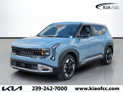 New 2027 Kia Seltos S FWD image 3
