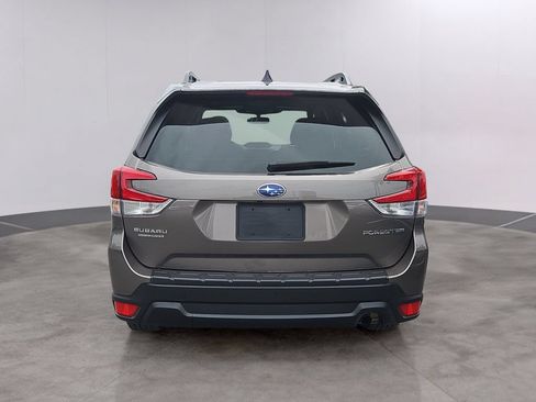 Used 2024 Subaru Forester Premium AWD/4WD image 5