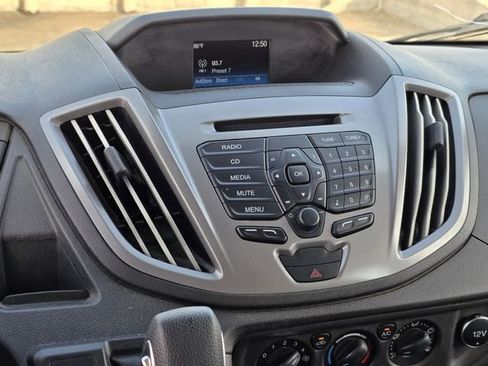 Used 2019 Ford Transit 350 XLT image 9