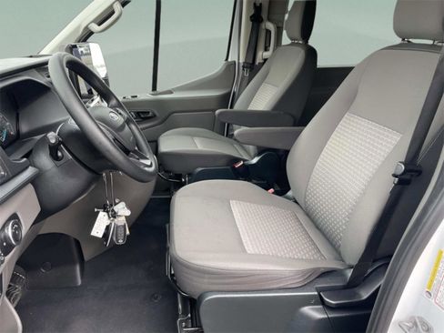 Used 2023 Ford Transit 350 XLT image 11