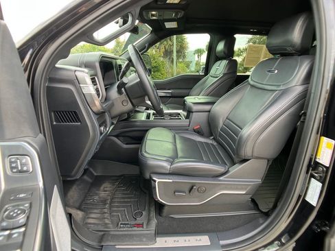 Used 2025 Ford F350 Platinum w/ FX4 Off-Road Package image 30