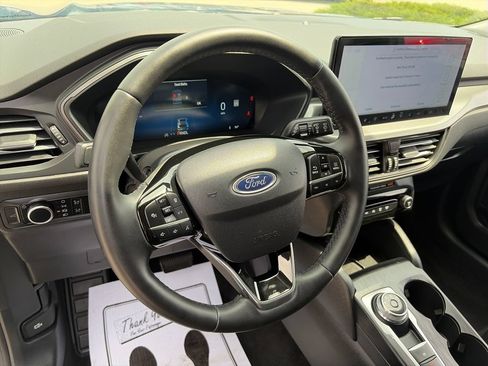 Used 2023 Ford Escape Active w/ Tech Pack #2 AWD/4WD image 18
