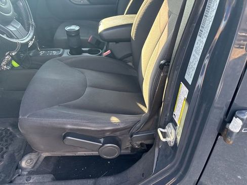 Used 2017 Jeep Wrangler Unlimited Sport w/ Quick Order Package 24S AWD/4WD image 6