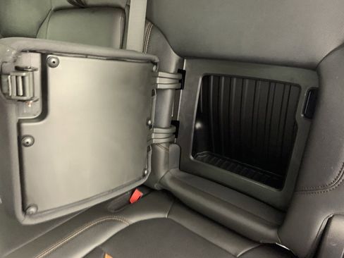 Used 2020 GMC Sierra 2500 AT4 w/ AT4 Premium Package image 32