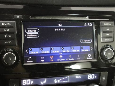 Used 2020 Nissan Rogue SL FWD image 29