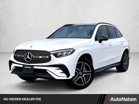 Used 2024 Mercedes-Benz GLC 300 4MATIC image 1