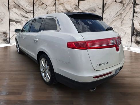 Used 2010 Lincoln MKT AWD image 6
