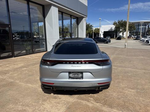 Used 2021 Porsche Panamera Base image 4