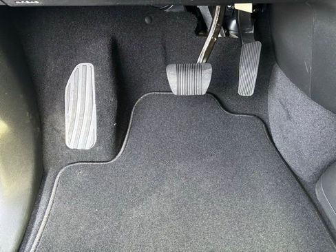 New 2026 Chrysler Voyager LX image 17