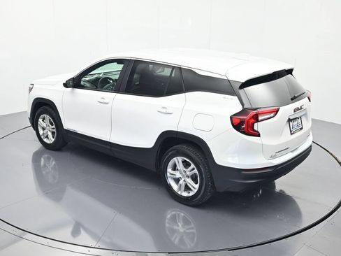 Used 2024 GMC Terrain SLE AWD/4WD image 33