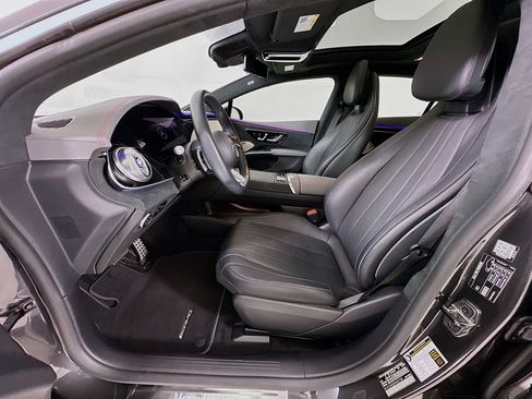 Used 2023 Mercedes-Benz EQS 580 580 image 23