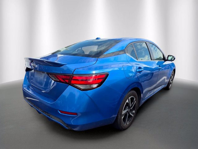 Used 2024 Nissan Sentra SV FWD image 4