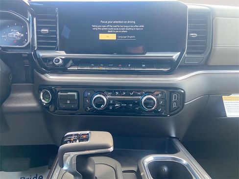 New 2026 GMC Sierra 1500 SLT w/ SLT Convenience Package image 11