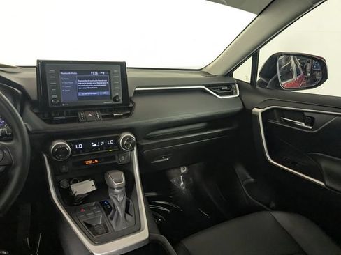 Used 2022 Toyota RAV4 XLE Premium FWD image 20
