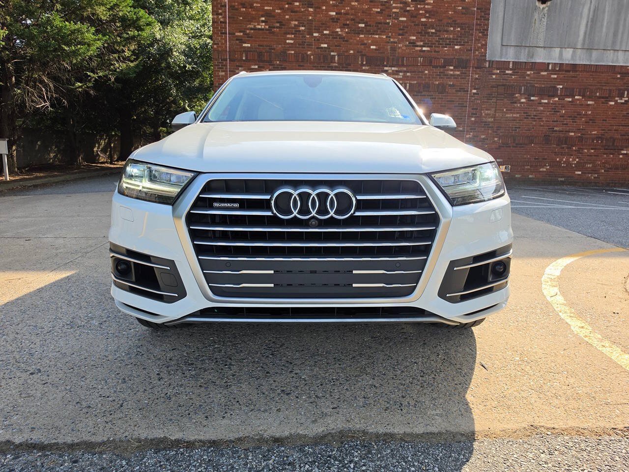 Used 2019 Audi Q7 3.0T Premium Plus w/ Premium Plus Package AWD/4WD image 5