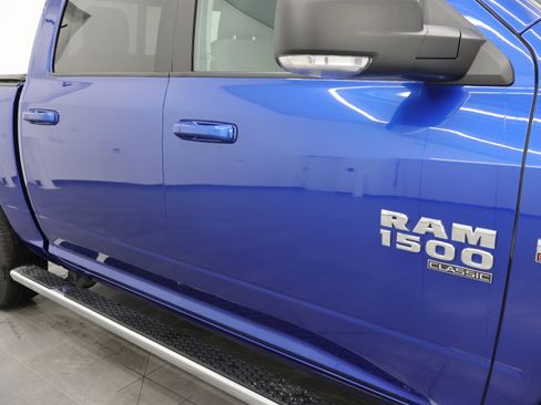 Used 2019 RAM 1500 Big Horn image 23