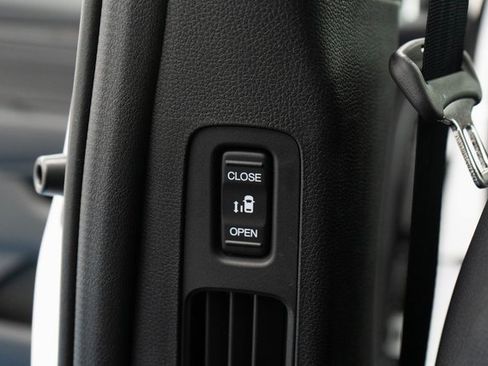 New 2026 Honda Odyssey Touring image 25