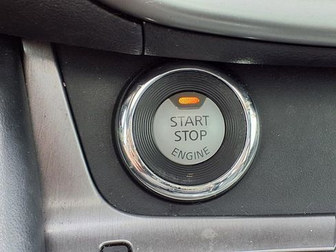 Used 2020 Nissan Murano SL w/ Moonroof Package FWD image 15