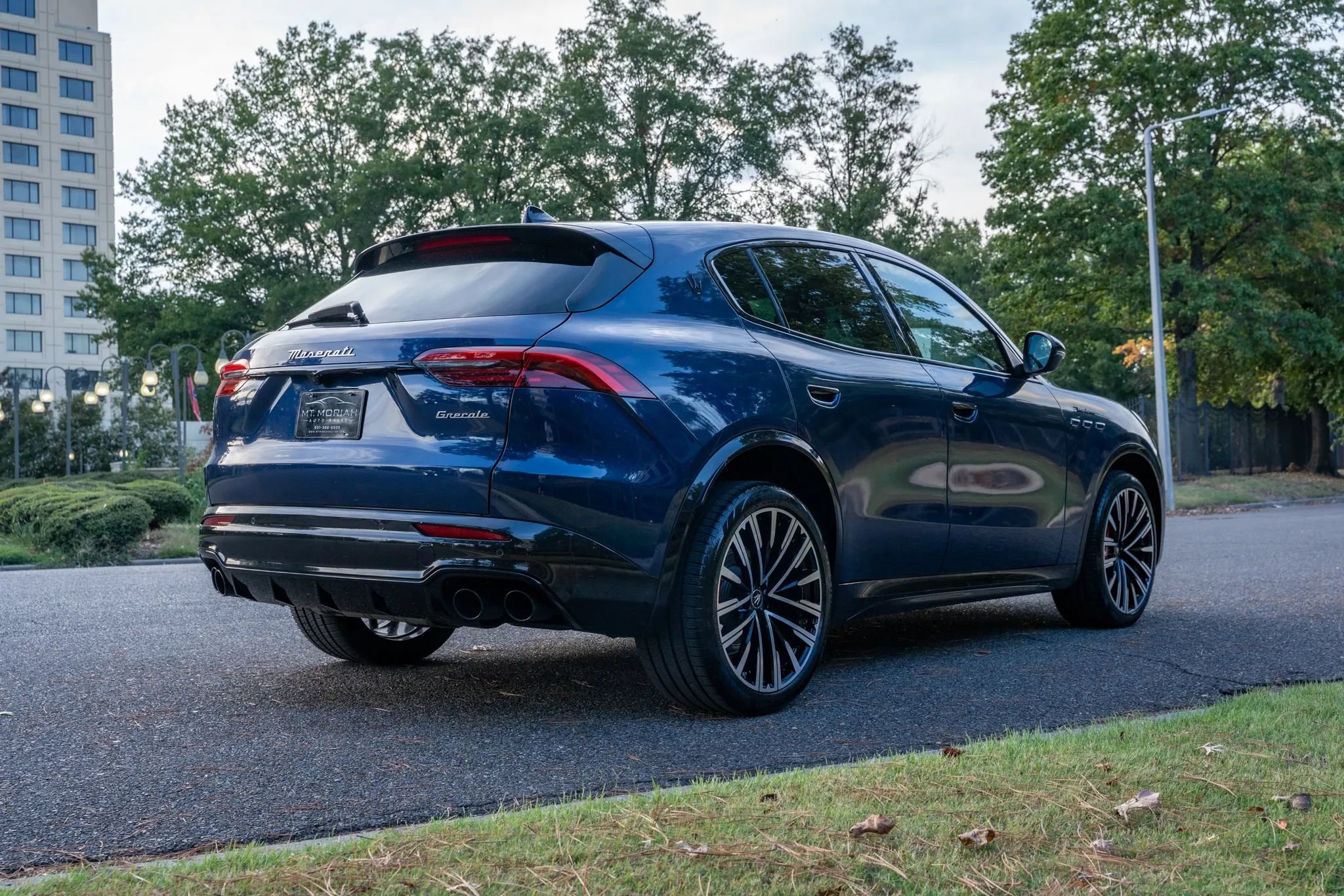 Used 2025 Maserati Grecale Modena AWD/4WD image 5