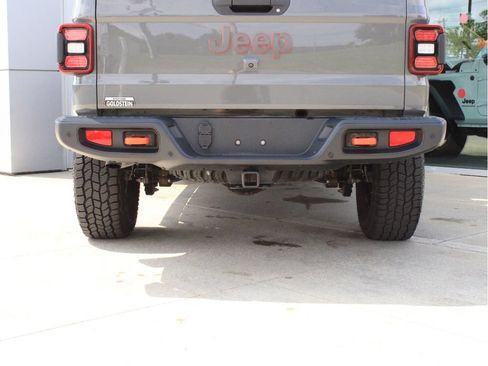 Used 2021 Jeep Gladiator Mojave AWD/4WD image 35