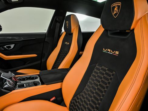 Used 2022 Lamborghini Urus image 23