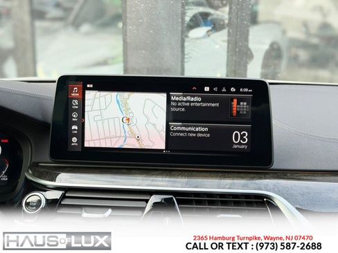 Used 2022 BMW M550i xDrive w/ Executive Package image 26