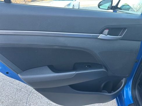 Used 2017 Hyundai Elantra Value Edition image 47