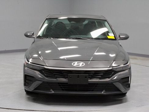 Used 2024 Hyundai Elantra SEL FWD image 6