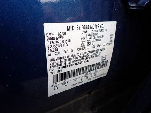 Used 2020 Ford Explorer XLT w/ Equipment Group 202A AWD/4WD image 14