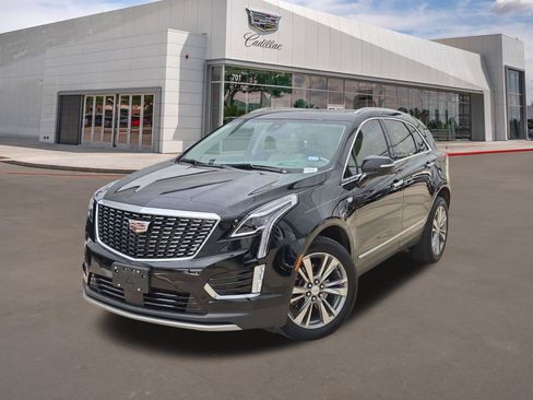 Used 2022 Cadillac XT5 Premium Luxury w/ Technology Package FWD image 1